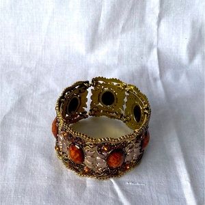 Vintage Amber color Chunky costume bracelet Goldtone